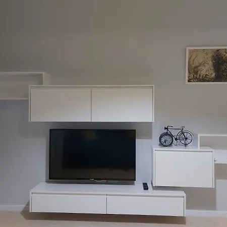 K2 Home - 5Th Floor Tirana Buitenkant foto